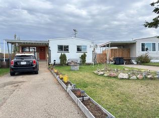 5308 57th St #8, Lloydminster, AB T9V0T9