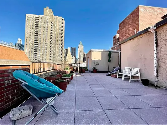 Rented by Corcoran | media 10