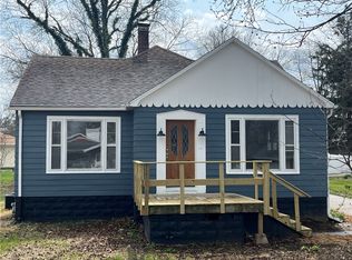 1146 Buchanan Ave, Charleston, IL 61920