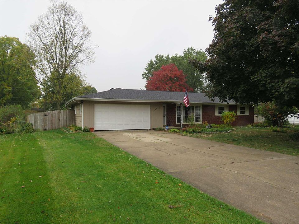 1st image of 23246 Rebecca Dr