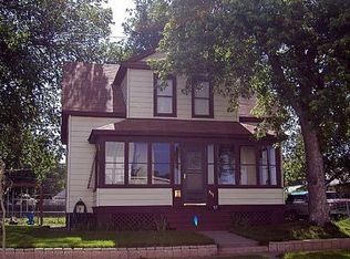 315 N 10th St, Council Bluffs, IA 51503
