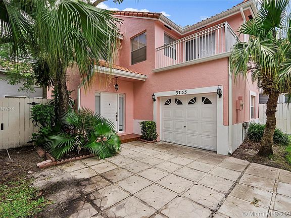4th image of 3735 Amalfi Dr