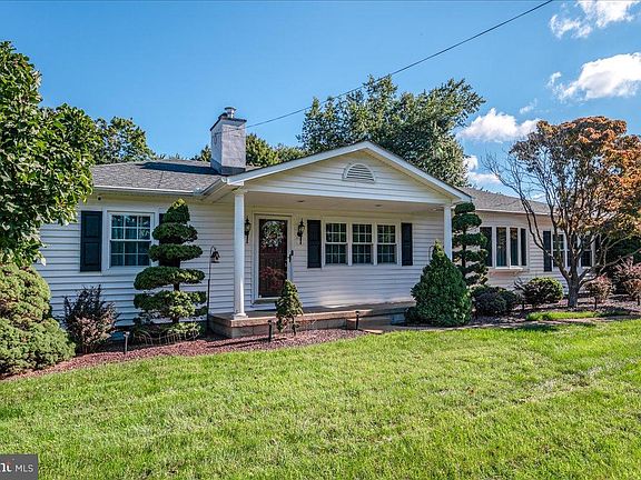 2nd image of 2653 Grubb Rd