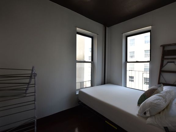2nd image of 89 E 116th St APT 5