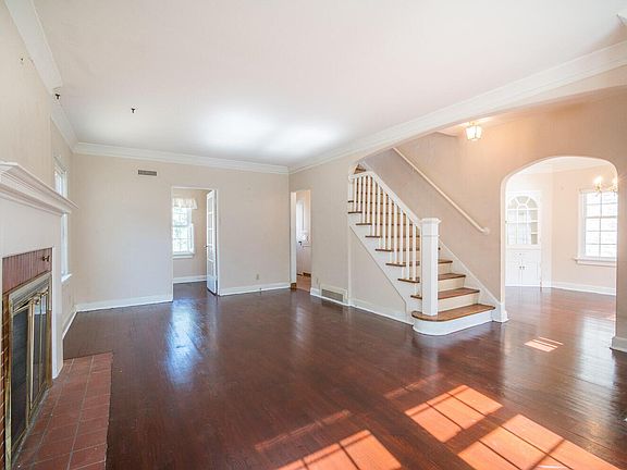 5th image of 2449 N 91st St