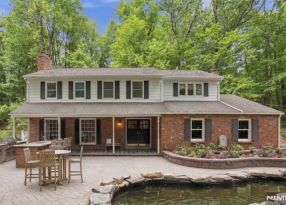 1st image of 219 W Saddle River Road