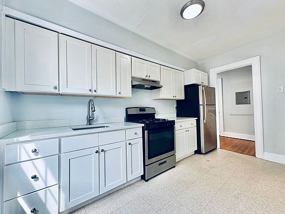 2nd image of 226 Ellsworth Ave #C8