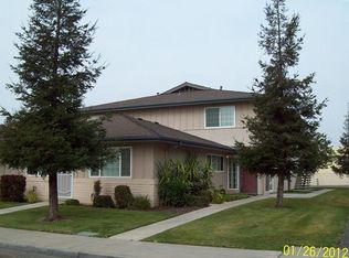 431 W Alamos Ave APT 4, Clovis, CA 93612