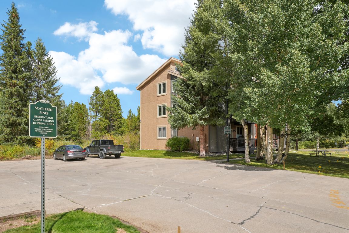 Galena St-S1709-001.jpg