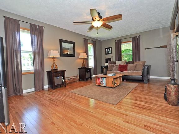 4th image of 24484 Manor Dr