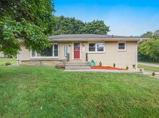 1987 Whitmore Ave NW, Grand Rapids, MI 49534