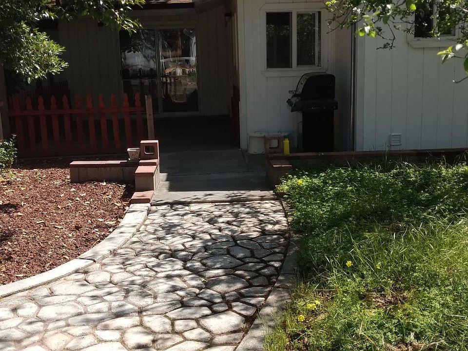 Approach to house