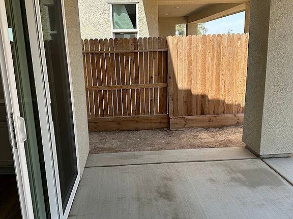 4th image of 311 S Peters Rd