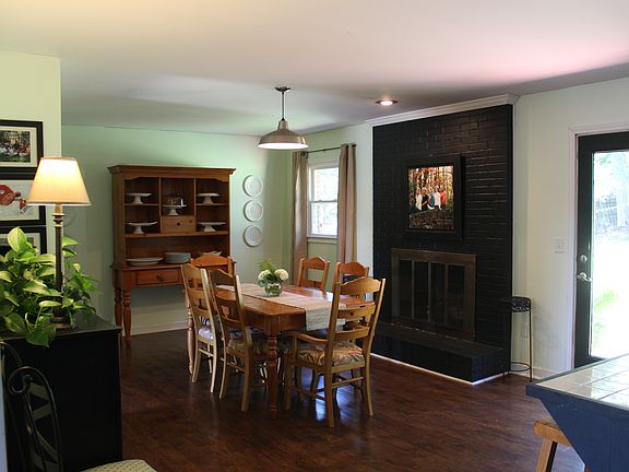 5th image of 45 Montis Dr