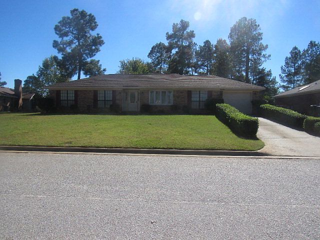 1st image of 2745 Crosshaven Dr