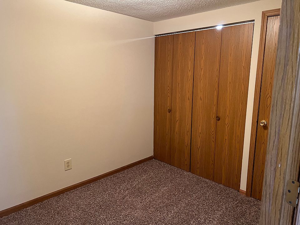 Bedroom/office