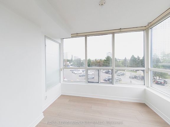 3rd image of 3050 Ellesmere Rd #406