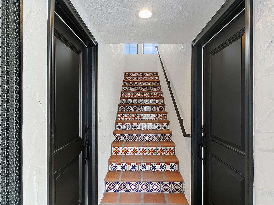 STAIRCASE TO UPPER UNITS