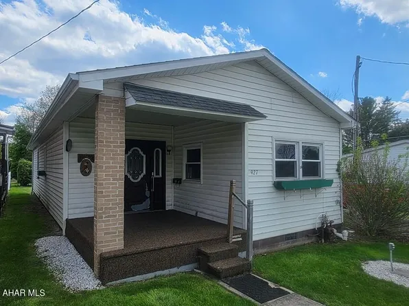 927 Gillespie Ave, Portage, PA 15946