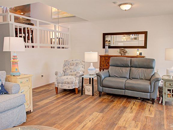 3rd image of 10 Port Royal Way