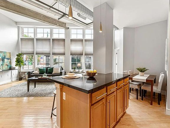 2nd image of 2441 N Broadway Unit 110