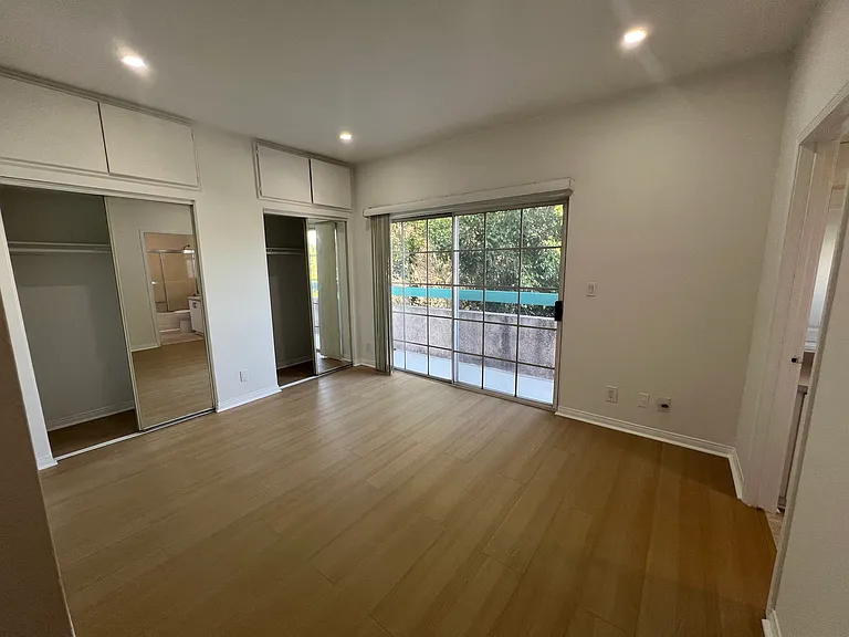 1431 S Shenandoah St #4 — Photo 10