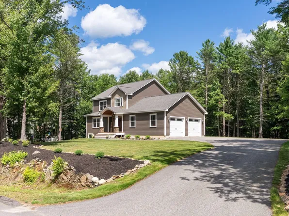 2 Winding Ridge Way, Freeport, ME 04032