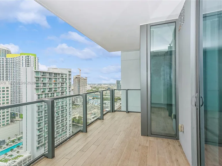 88 SW 7th St #2508 — Photo 15