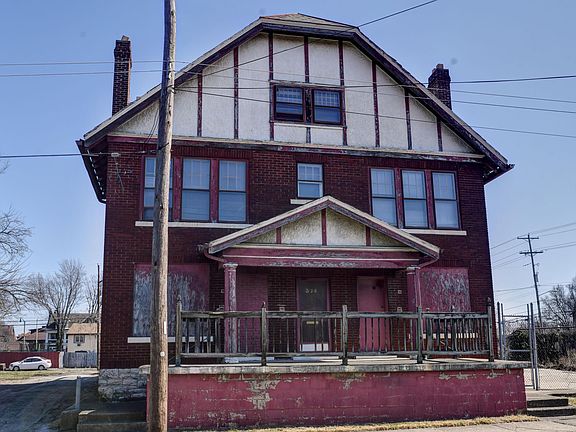 2nd image of 374 Wilson Ave #374-76