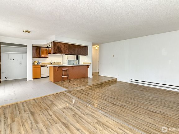 5th image of 24314 22nd Avenue S