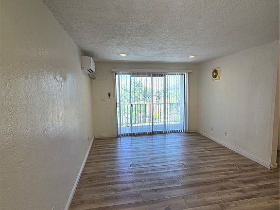 4th image of 4573 Main St