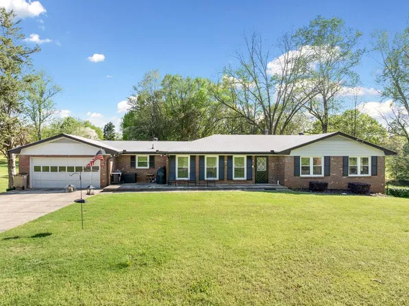 630 Cambridge Dr, Marietta, GA 30066