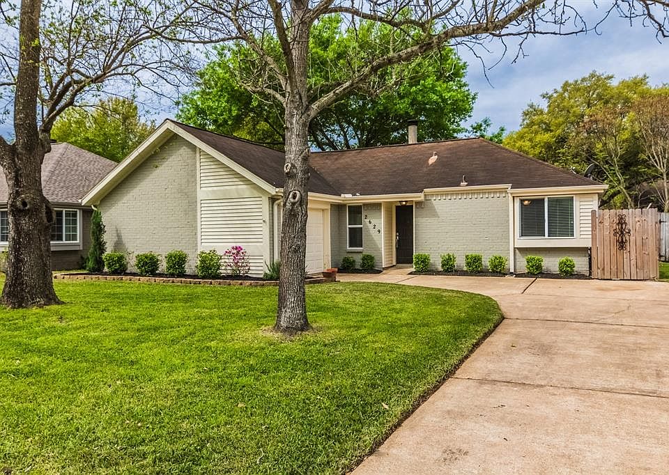 1st image of 2629 Village Ct
