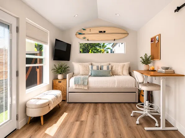 489 W Hill St #A, Long Beach, CA 90806