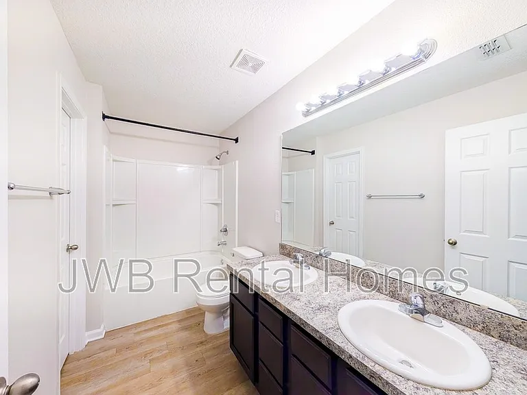 8709 Berry Ave — Photo 7