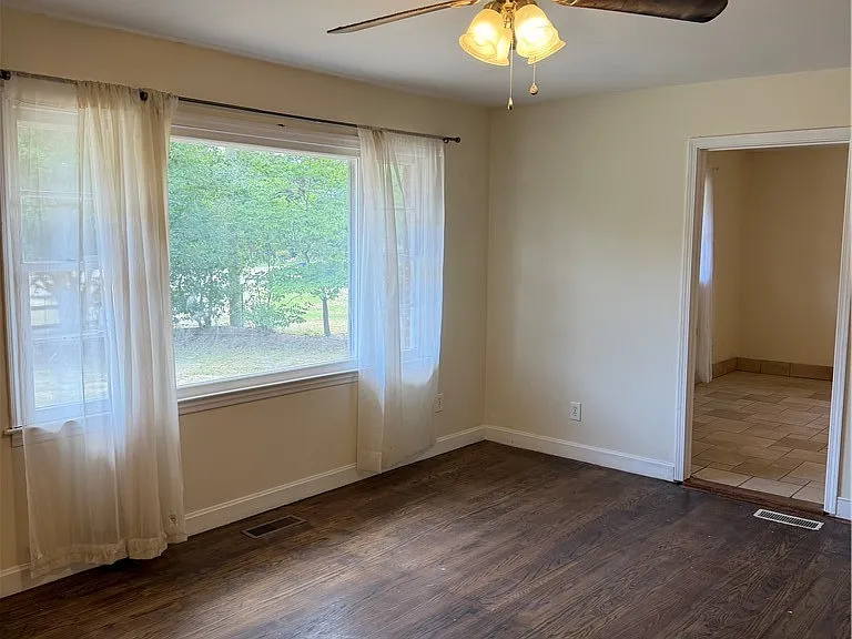 3325 Boone Trl — Photo 6