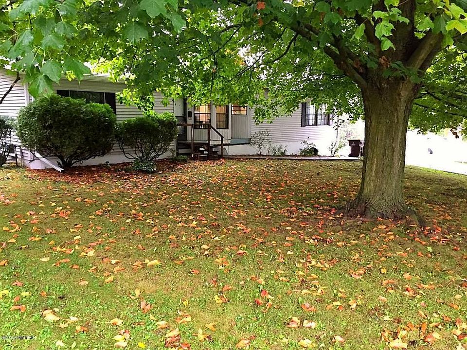 1st image of 610 Morse St