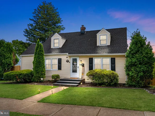 425 Prospect Ave, Morrisville, PA 19067