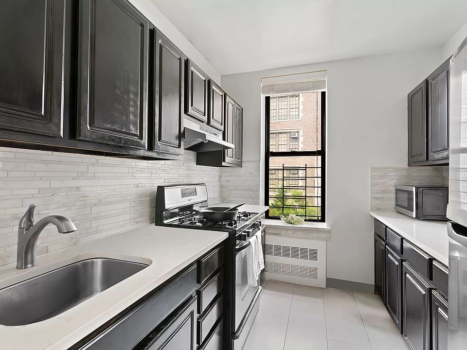 1st image of 631 Academy St APT 3D