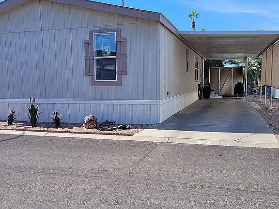 Carport parking for 2