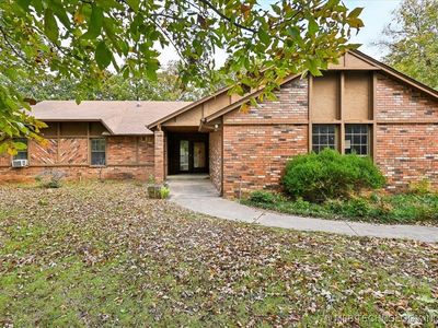 9227 S 43rd West Ave, Tulsa, OK, 74132