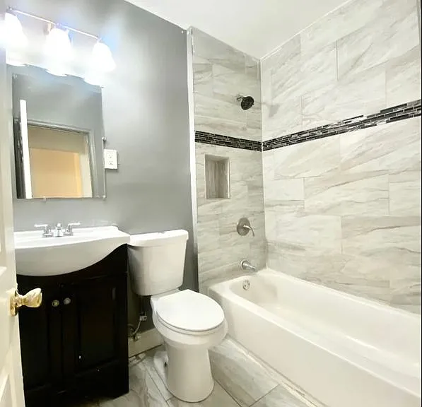 1228 Steelton Ave — Photo 2