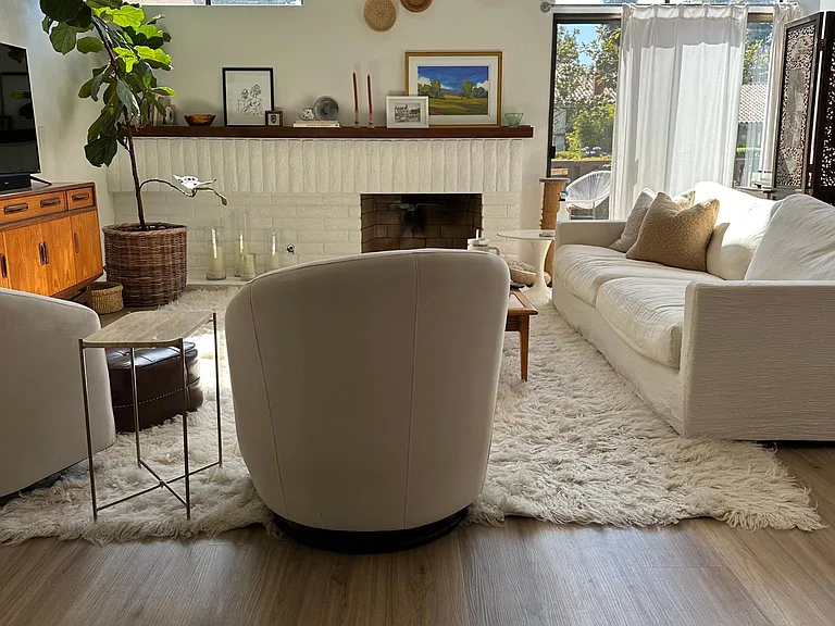 4587 Foxenwood Ln — Photo 6