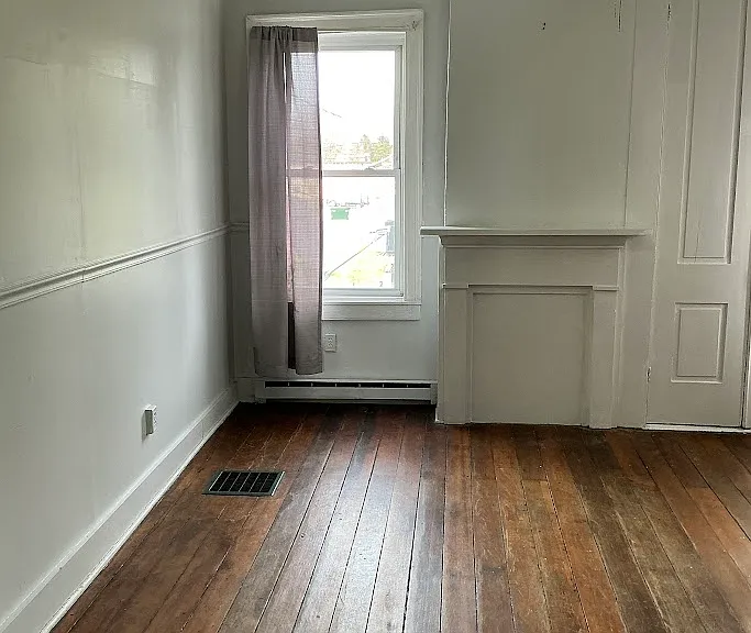 109 S Morton Ave #B — Photo 10