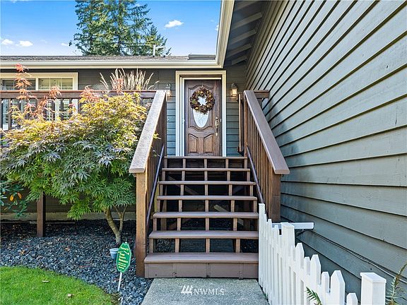 Large deck in front with a gate.