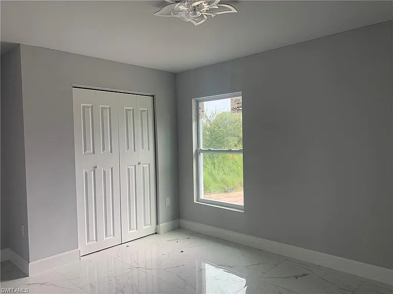 3211 43rd St SW — Photo 12