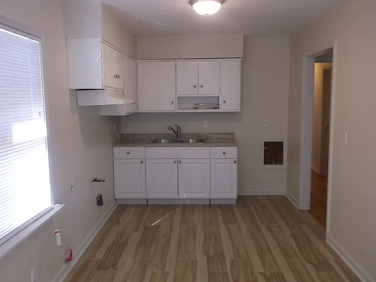 269 Lillian Dr — Photo 9