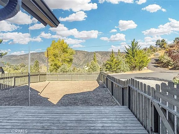 5th image of 1809 Pioneer Way
