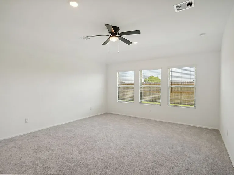 7807 Eagle Creek Ln — Photo 17