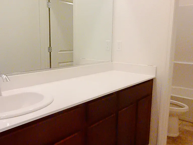 1624 Lion St — Photo 17